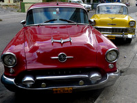 Red and yellow. Vedado, Havana.